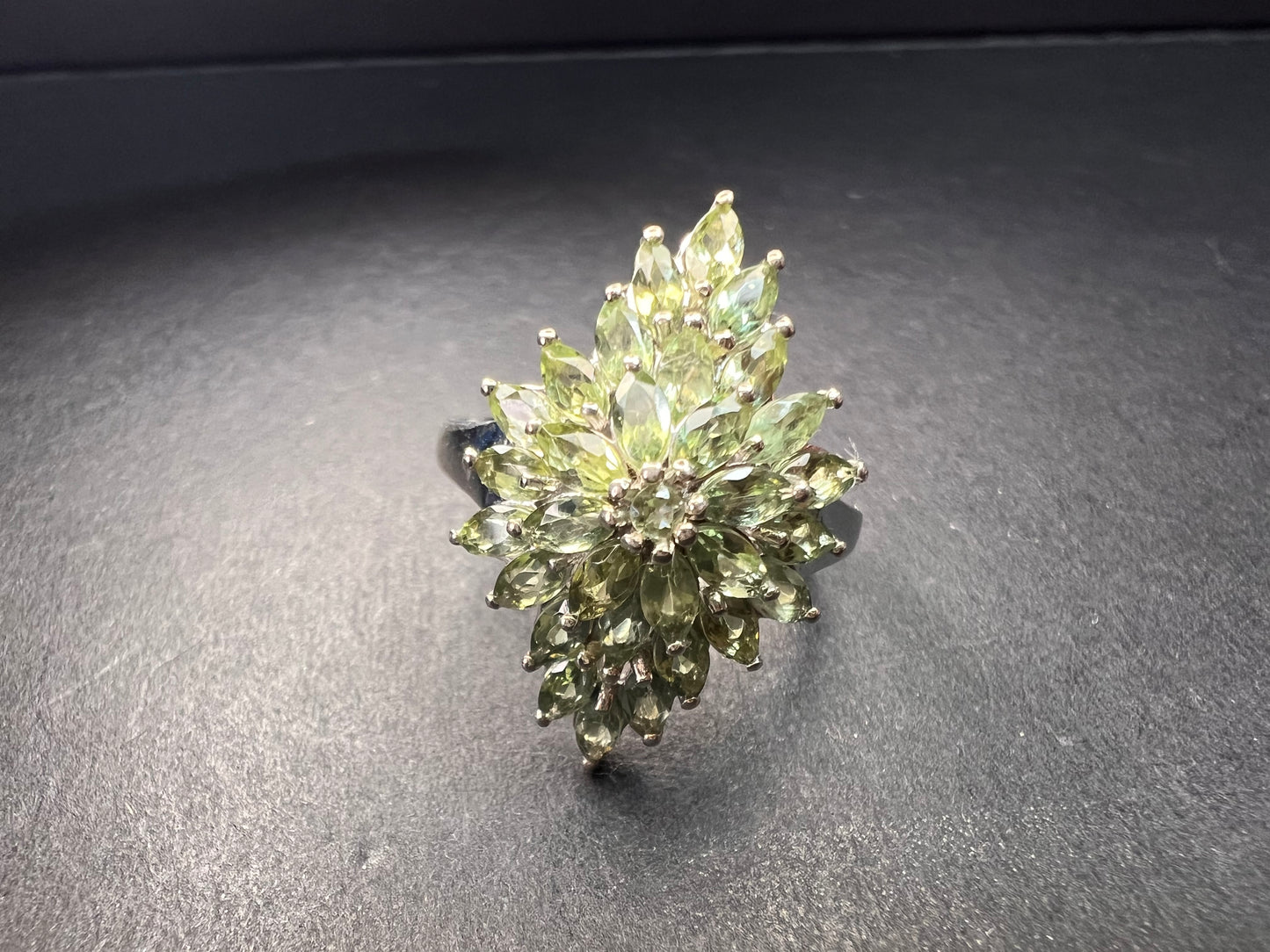NEW Green apatite floral spray ring in rhodium over sterling silver size 7