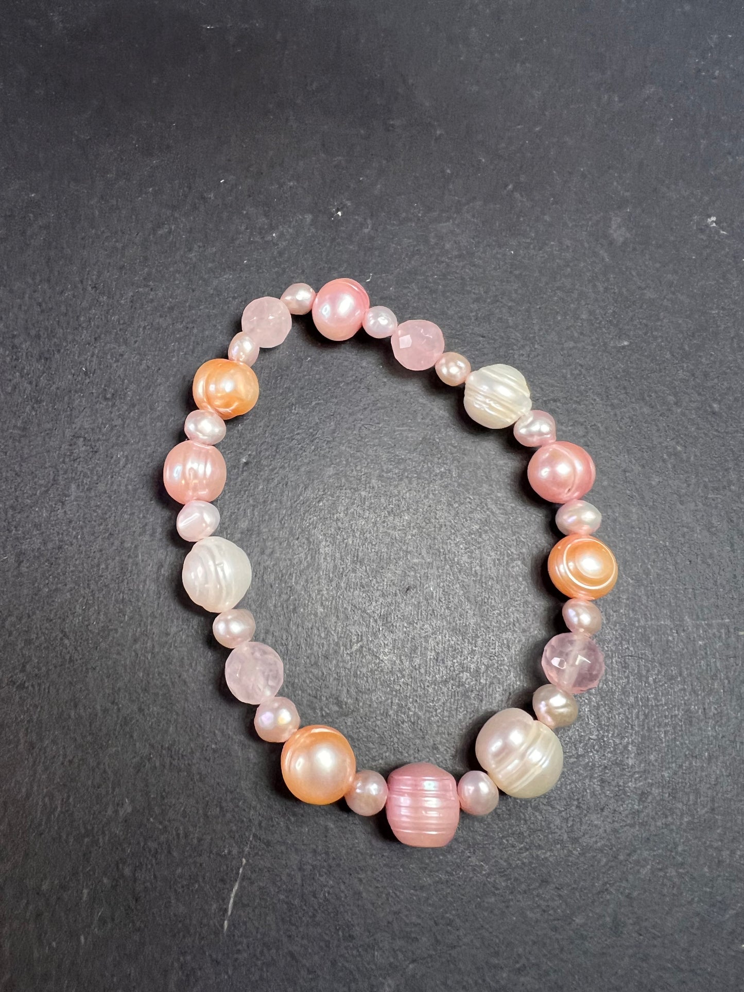 Freshwater pearl and rose quartz stretch bracelet