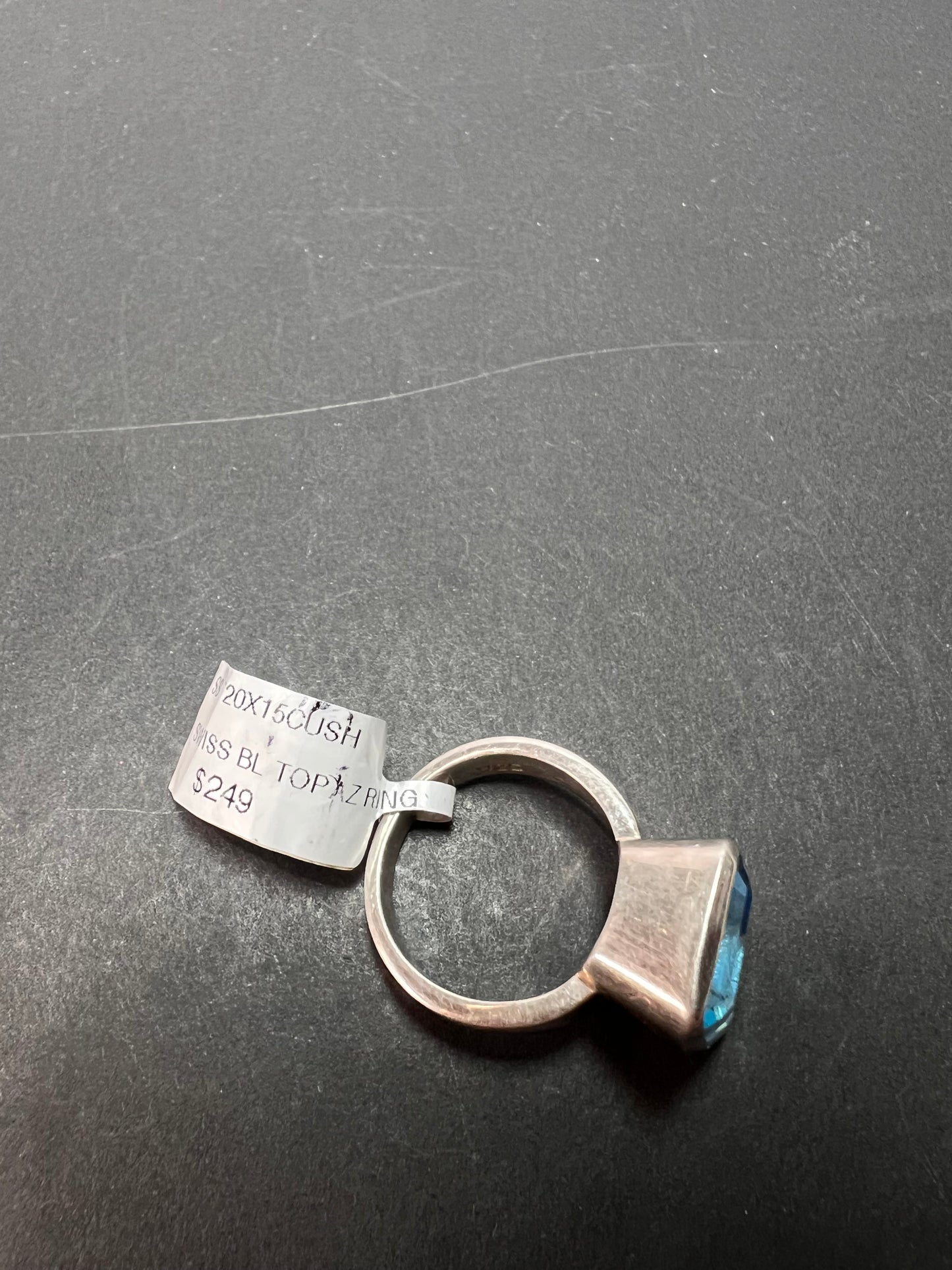NEW Swiss blue topaz sterling silver ring size 7 / 9.43 grams