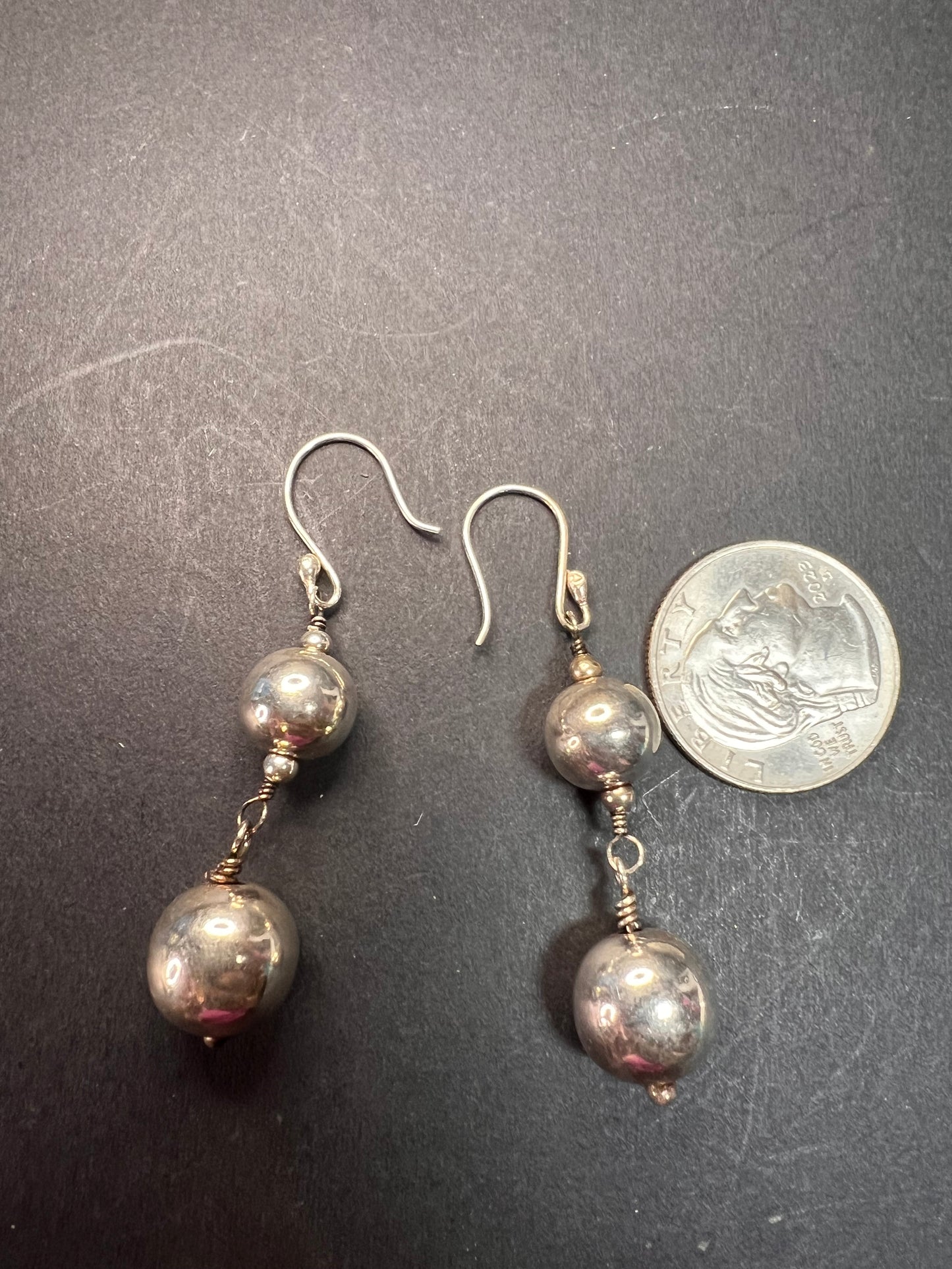 Vintage sterling silver graduated ball dangling earrings