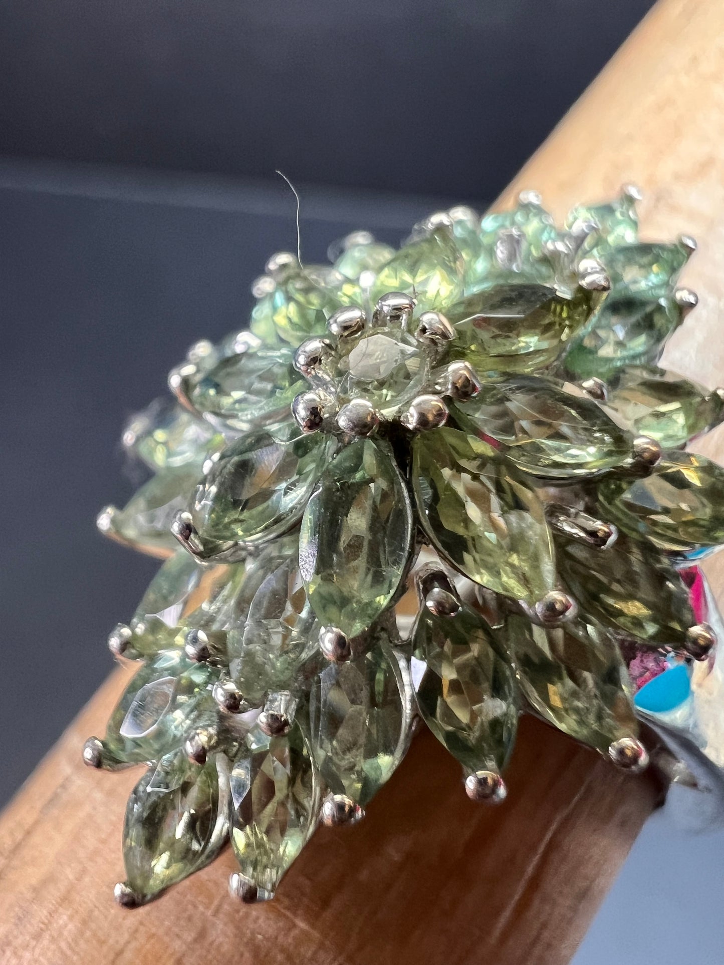 NEW Green apatite floral spray ring in rhodium over sterling silver size 7