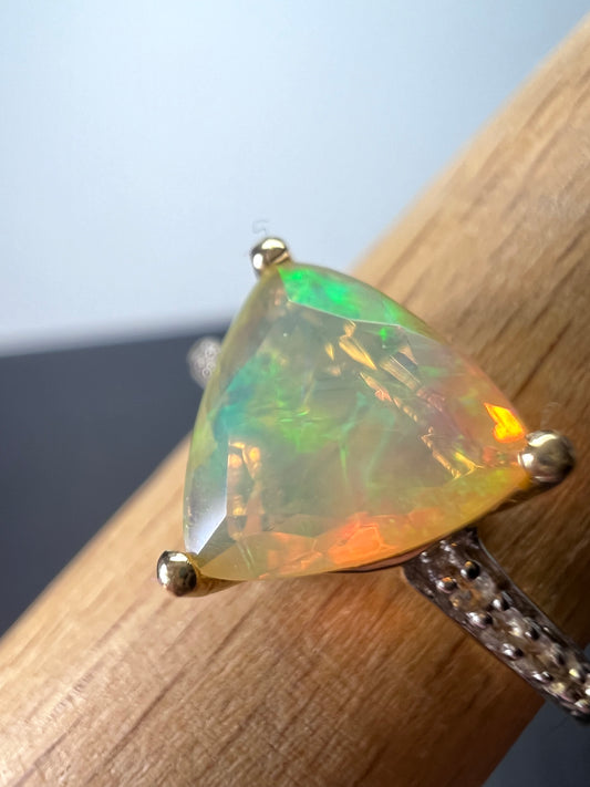 10k gold trilliant cut Ethiopian opal ring size 9