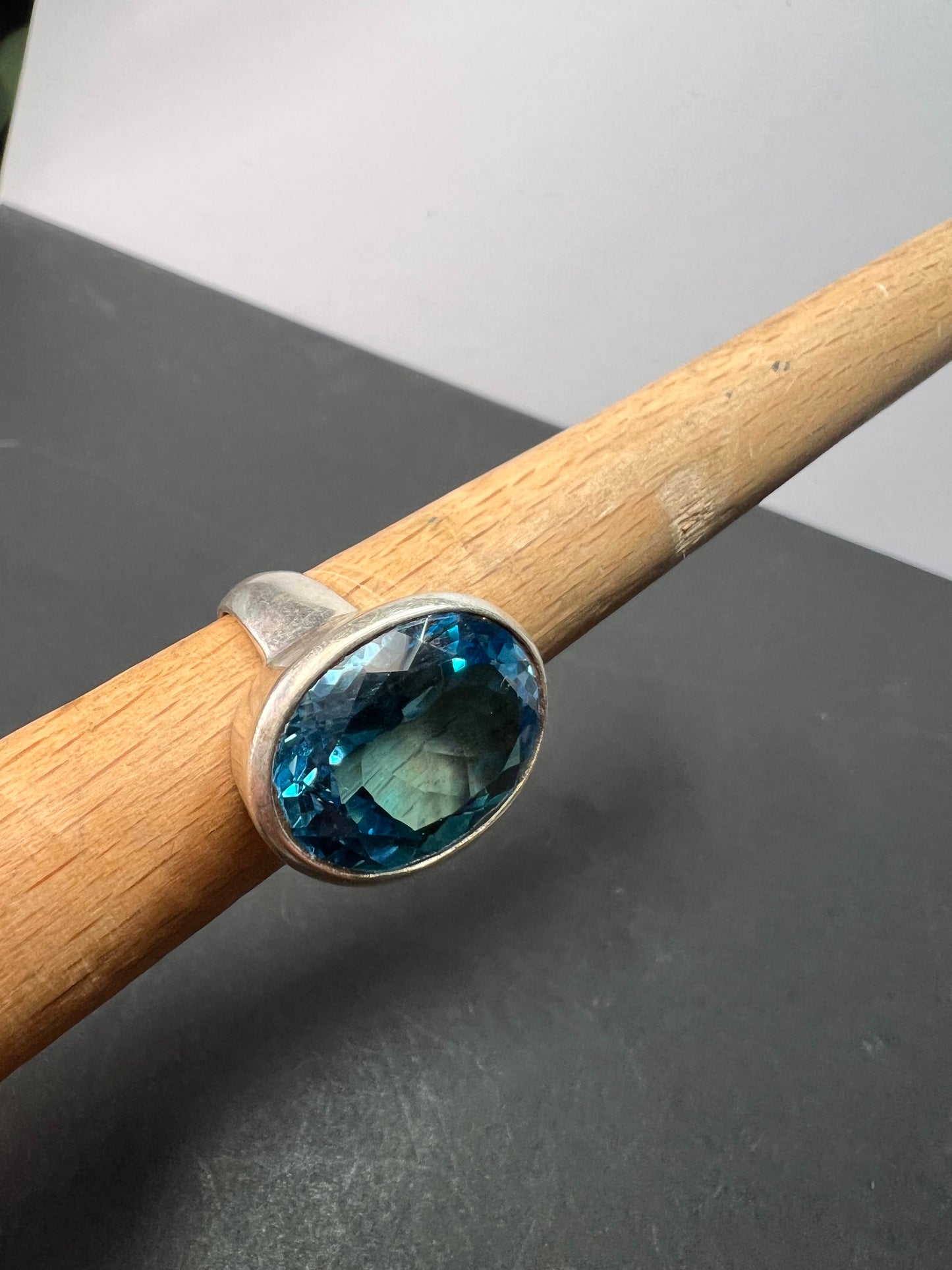 NEW Blue topaz sterling silver ring size 7.5 / 12.43 grams