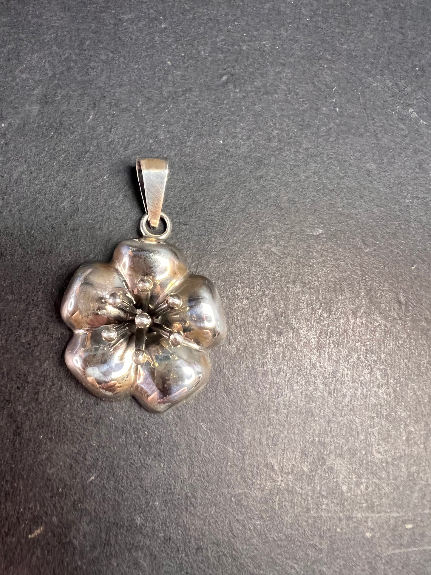 Vintage Taxco sterling silver floral pendant