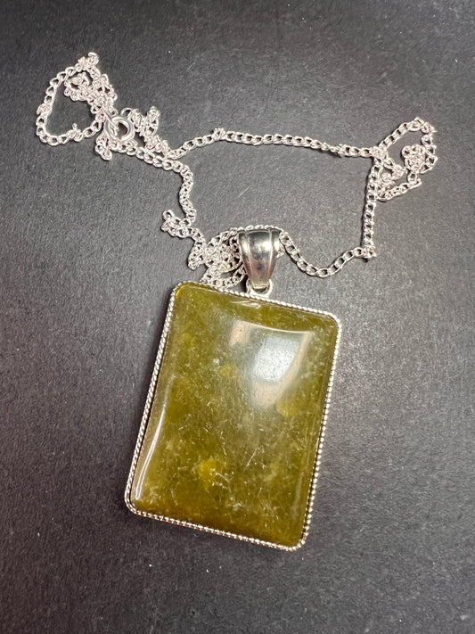 NEW Serpentine pendant in silver tone