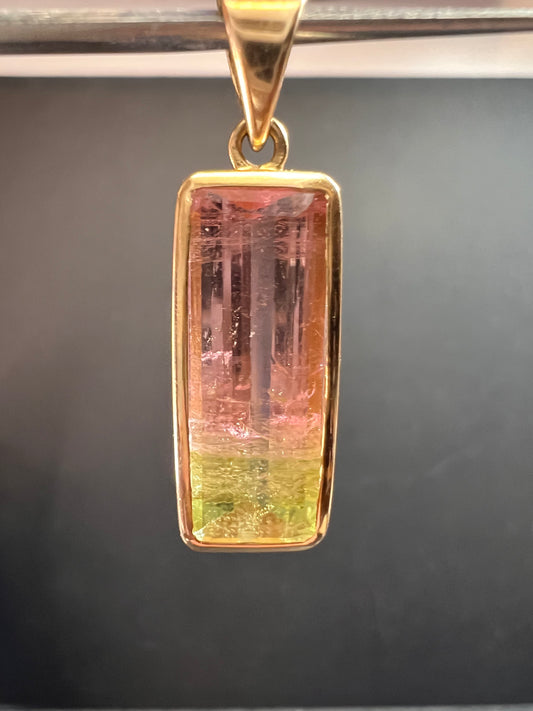 Vintage 14k gold watermelon tourmaline pendant