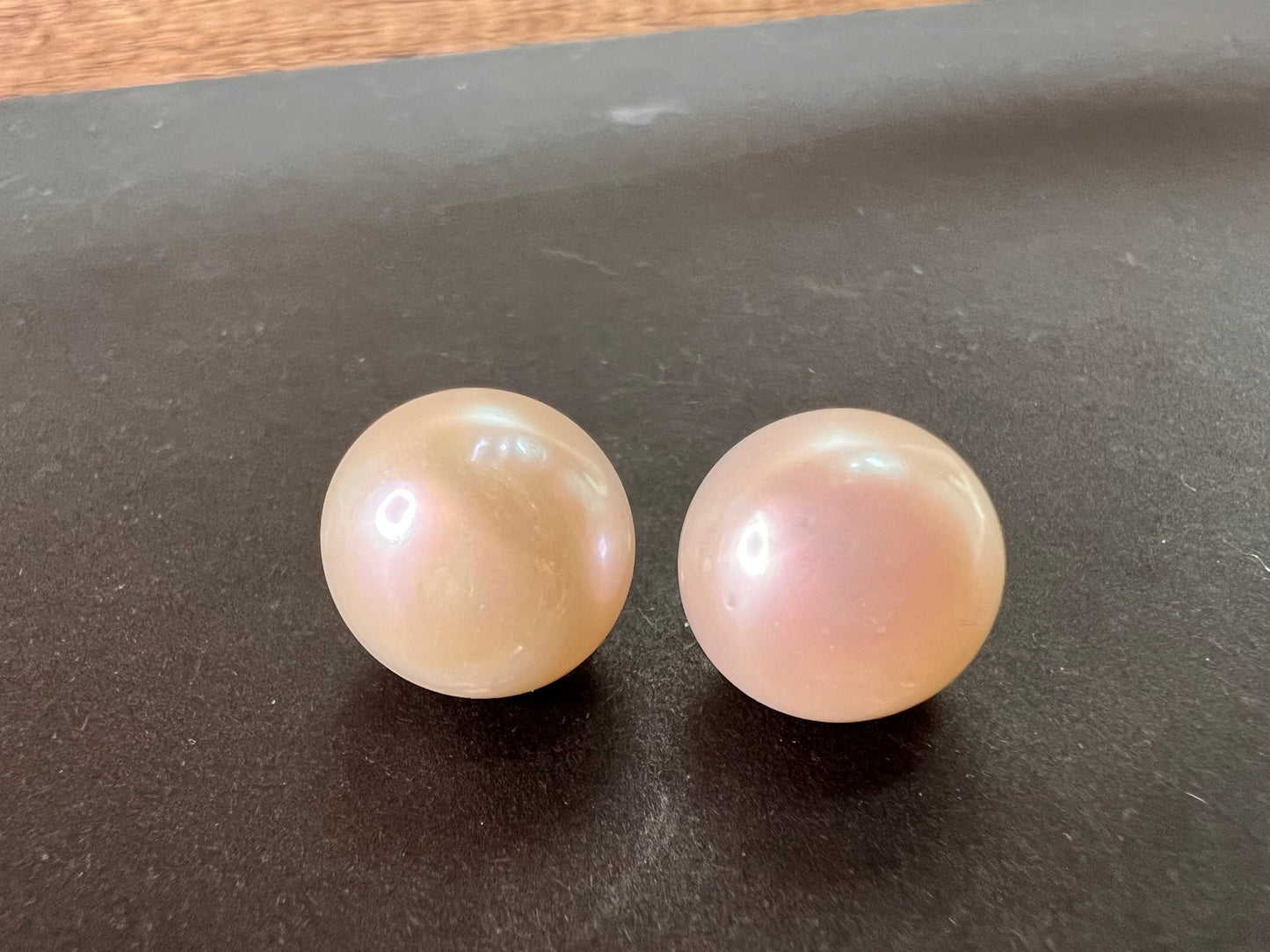 NEW 14k solid gold freshwater pearl stud earrings