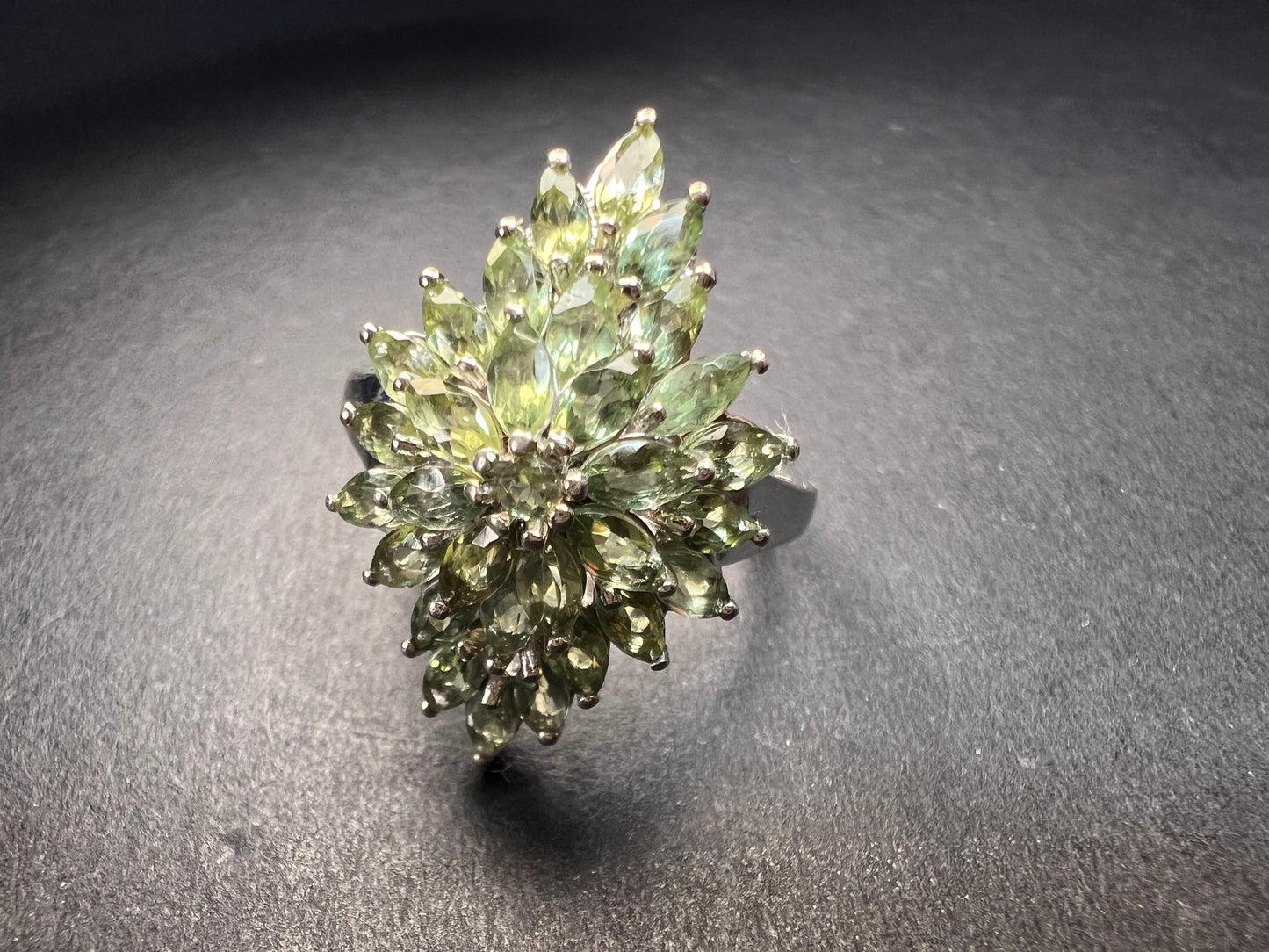 NEW Green apatite floral spray ring in rhodium over sterling silver size 7