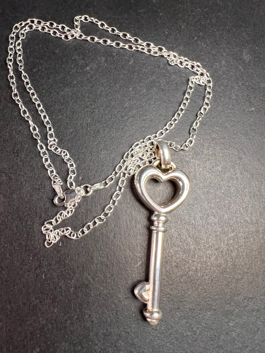 JCM Jacmel Mauritius Sterling Silver Key Pendant 24" Chain Necklace