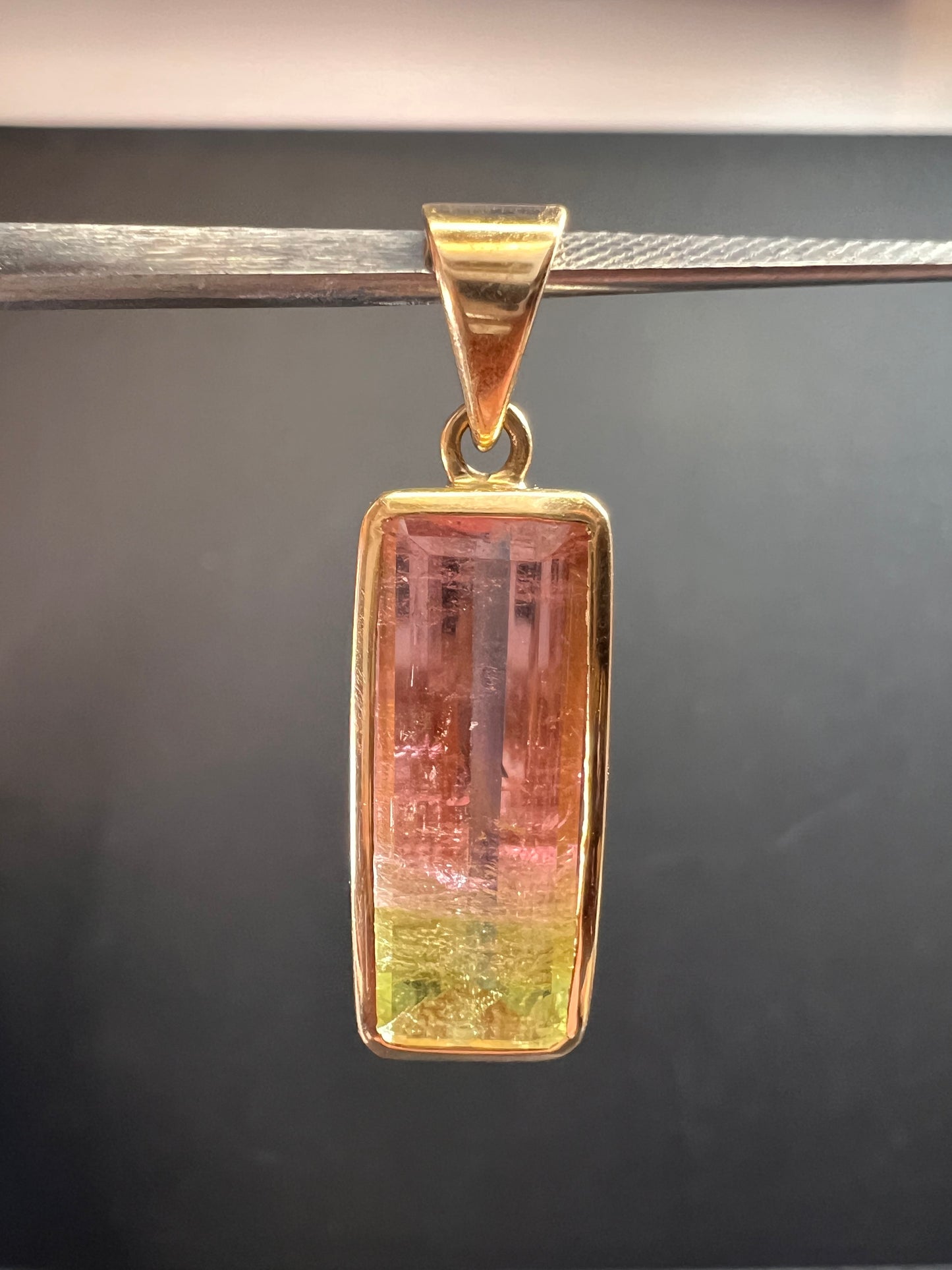 Vintage 14k gold watermelon tourmaline pendant