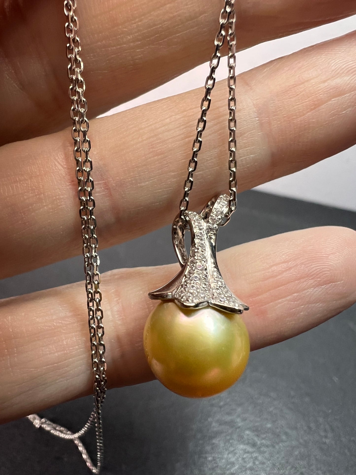 NEW Golden south seas pearl pendant in rhodium over sterling silver with chain