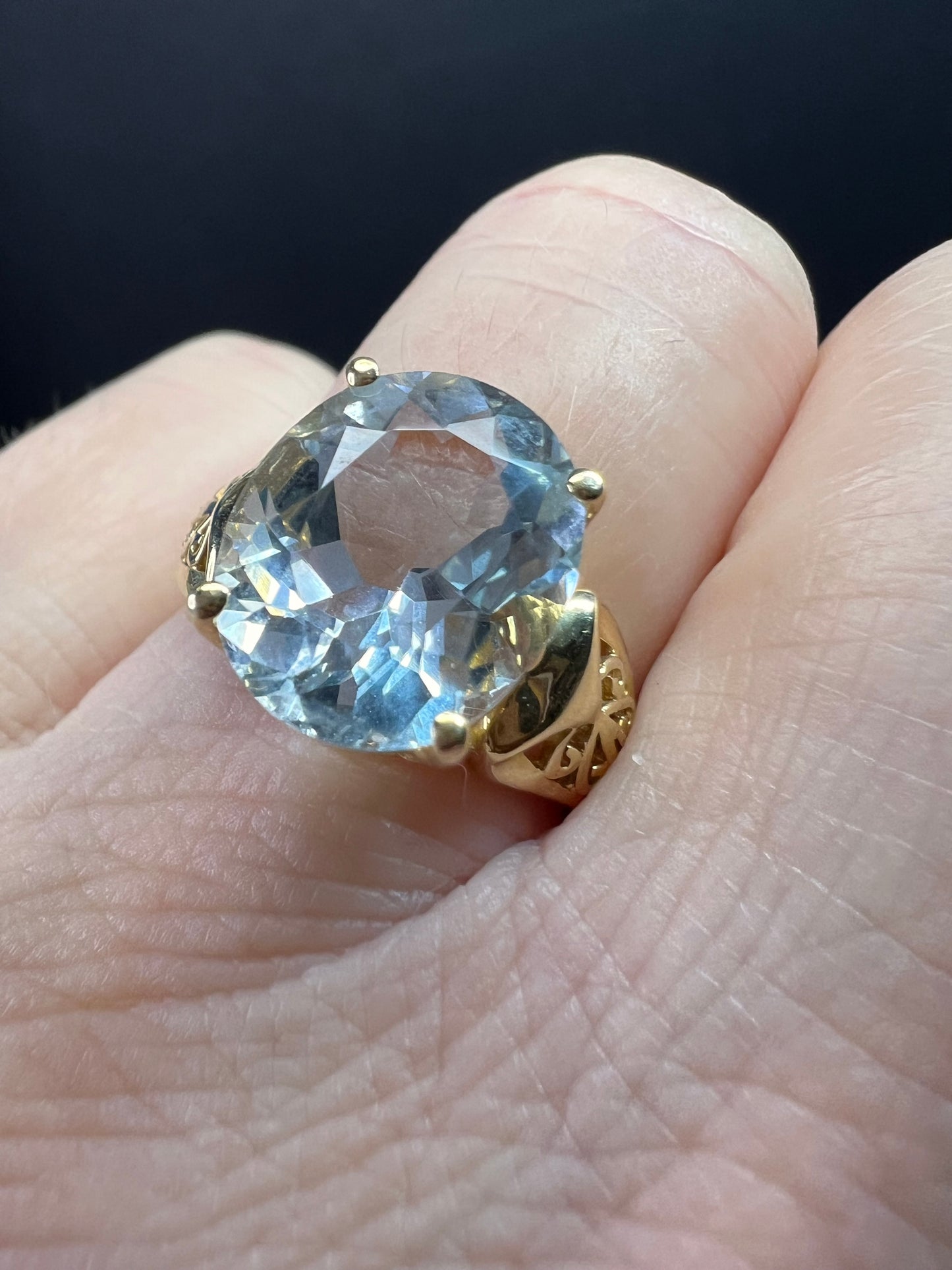 Vintage 14K Gold Aquamarine Solitaire Ring Filigree Statement Size 7