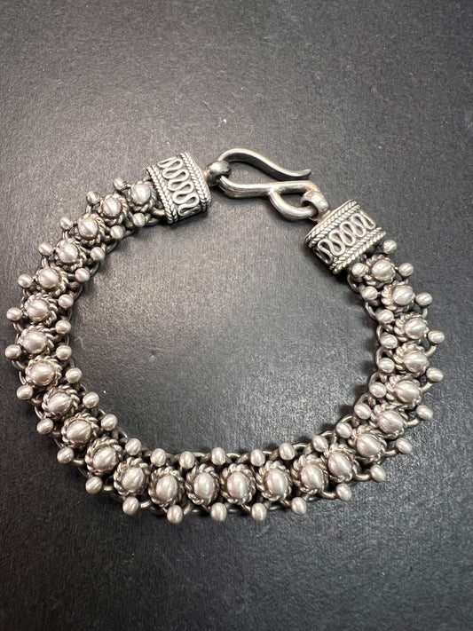 Vintage Suarti Bali sterling silver bracelet 7.75 inch