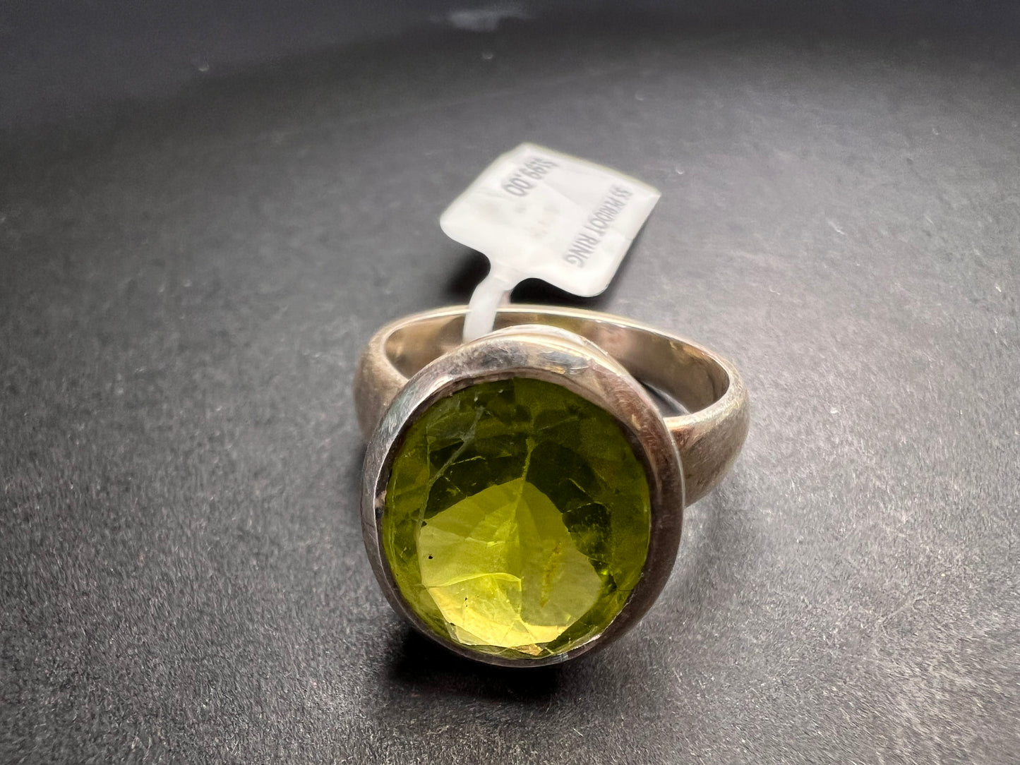 NEW size 7.5 peridot oval cut gemstone sterling silver ring 5.96 grams
