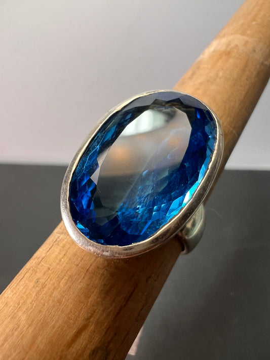 NEW Swiss Blue Topaz sterling silver ring size 7. 11.79 grams