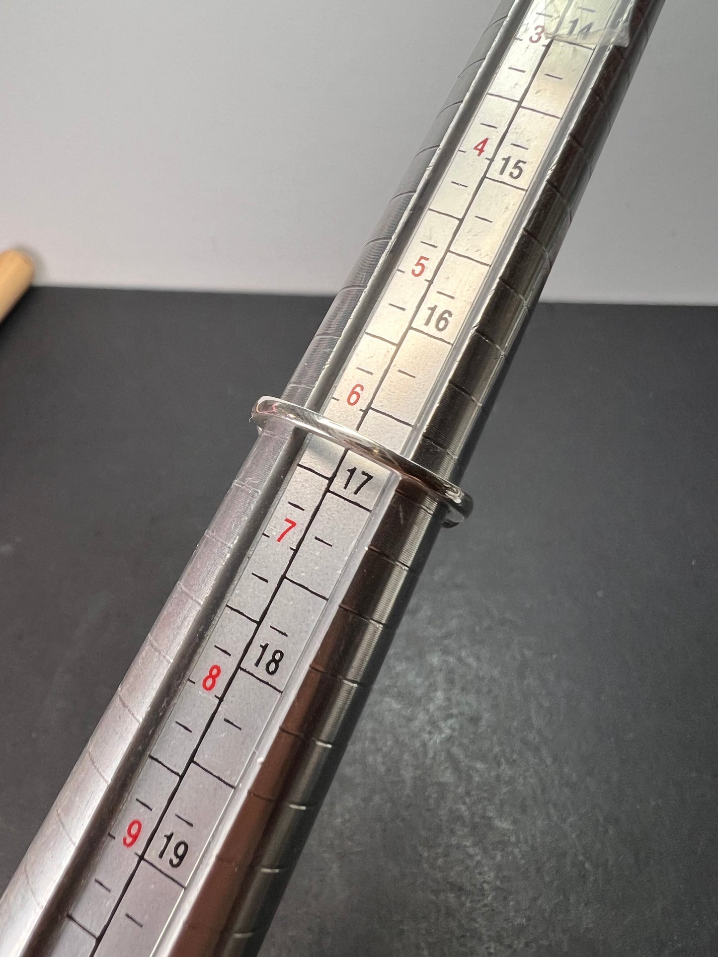 NEW silver moonstone ring in sterling silver size 6