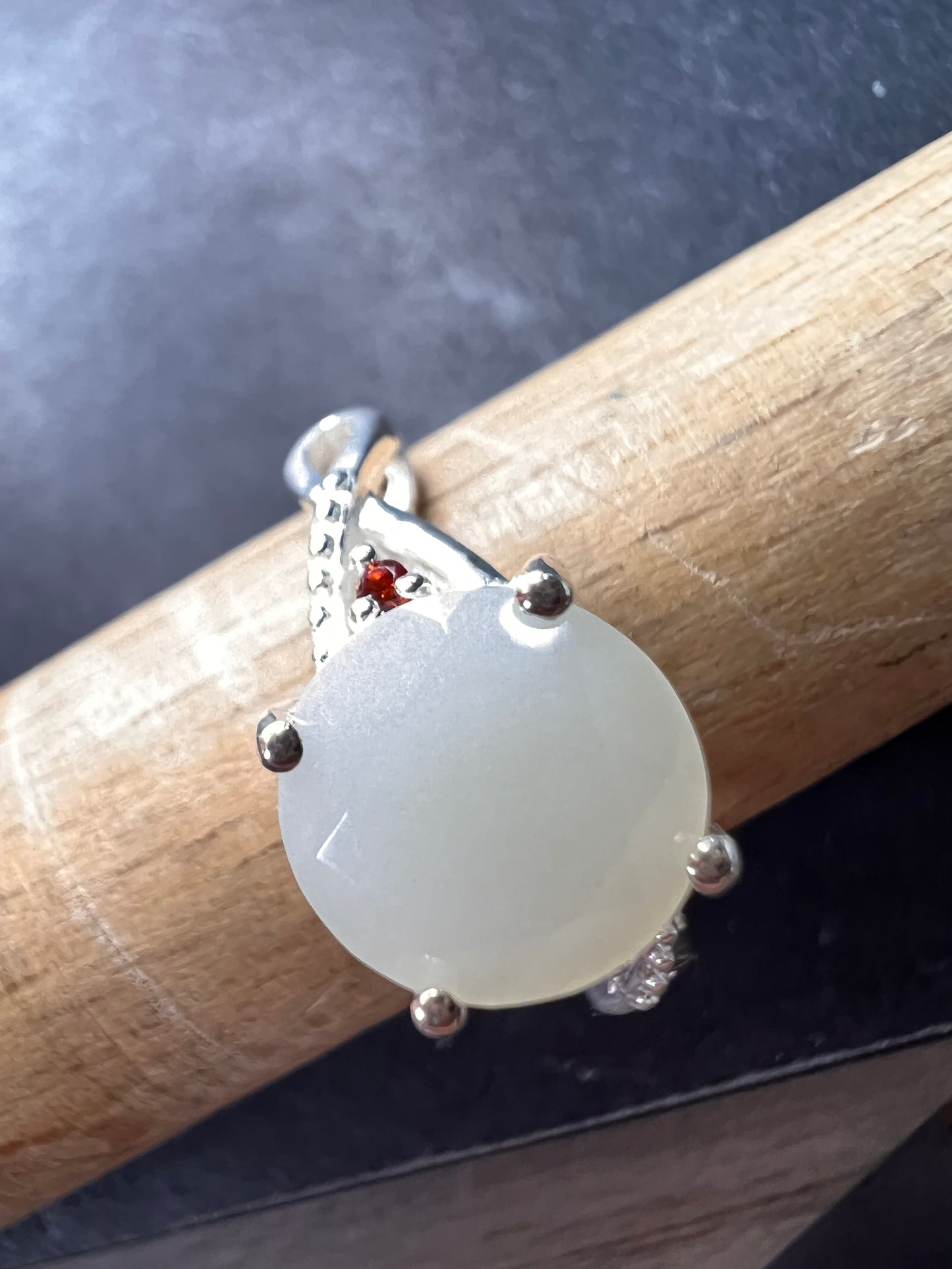 NEW silver moonstone ring in sterling silver size 6