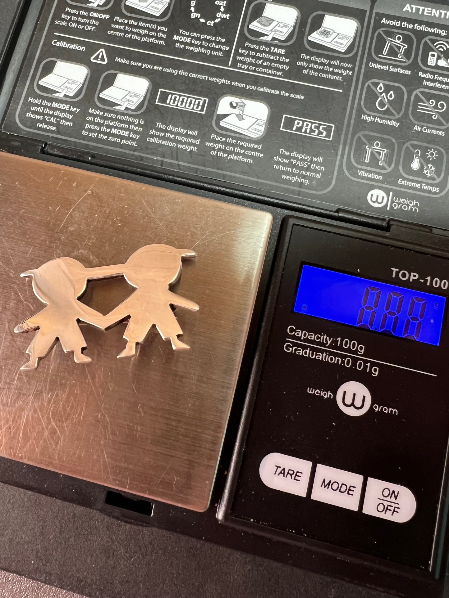 Vintage 925 sterling silver kids holding hands pin