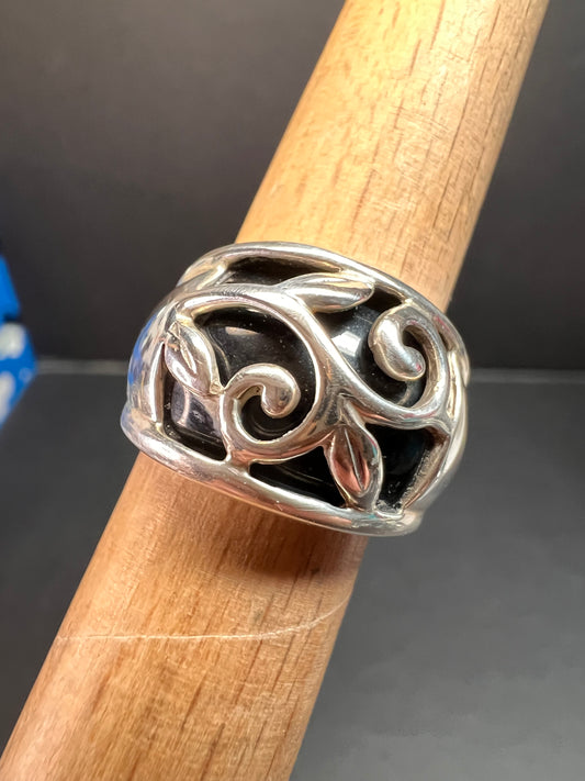 Vintage sterling silver black onyx ring size 5
