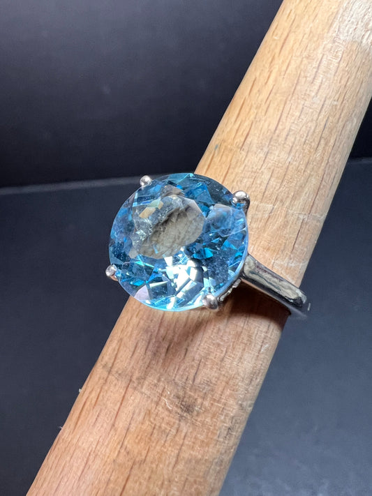 Vintage blue topaz solitaire sterling silver ring size 7