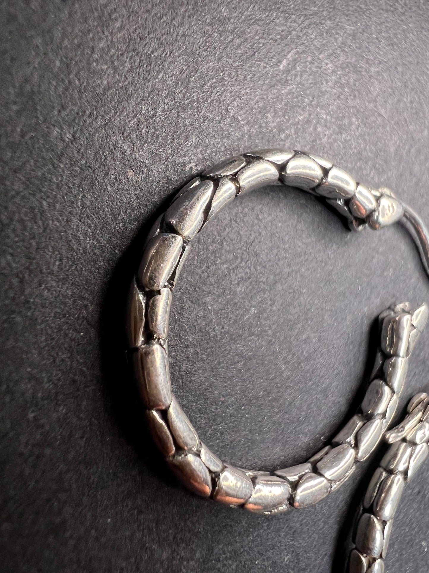 SARDA 925 sterling silver textured hoop earrings