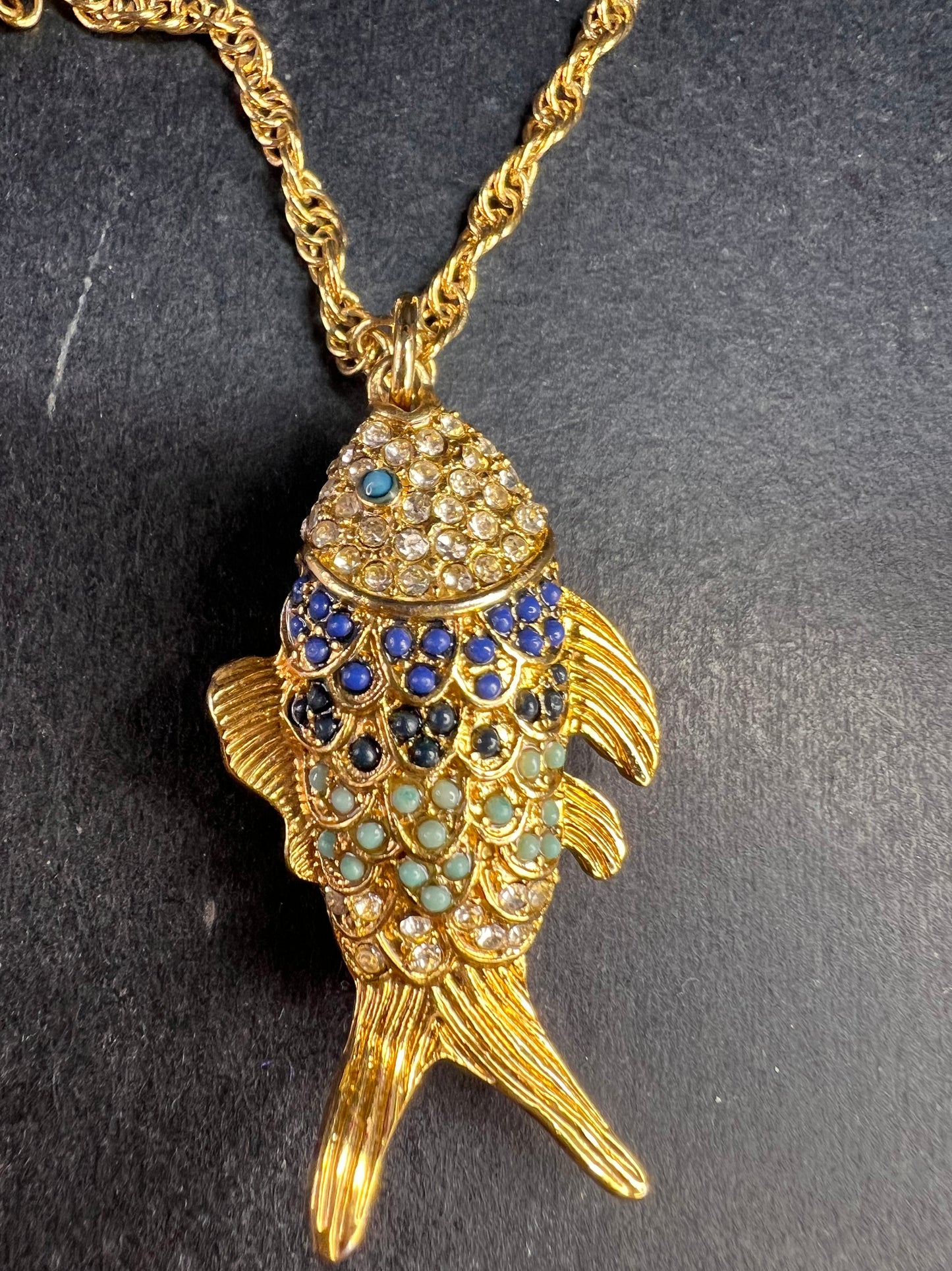 Vintage Ann Taylor gold tone fish pendant necklace