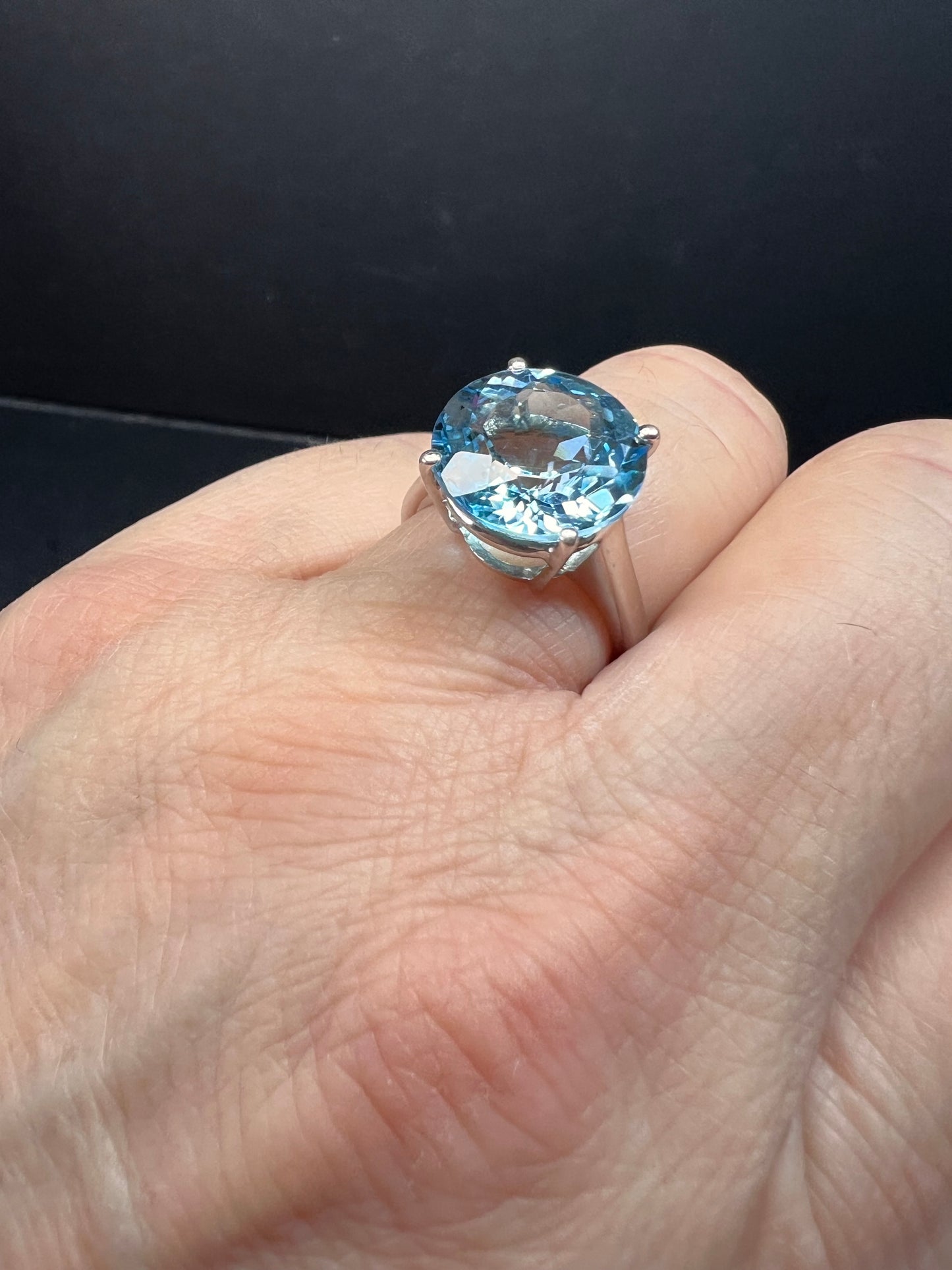 Vintage blue topaz solitaire sterling silver ring size 7