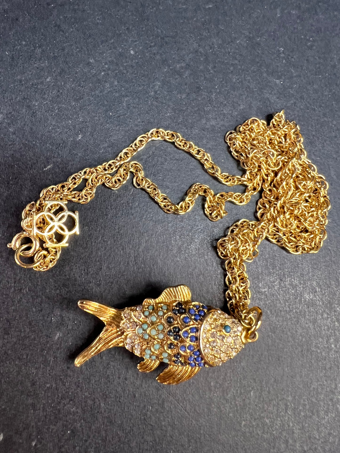Vintage Ann Taylor gold tone fish pendant necklace
