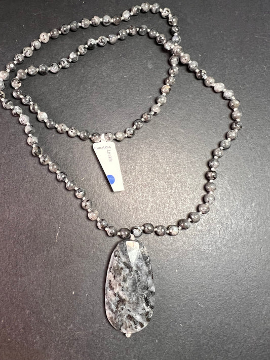 NEW Larvakite 30 inch necklace with pendant