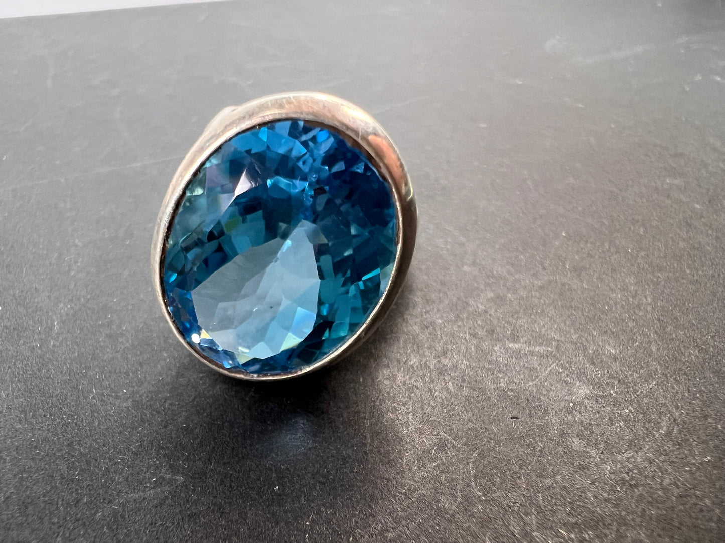 NEW Blue topaz sterling silver ring size 7.5 / 12.43 grams