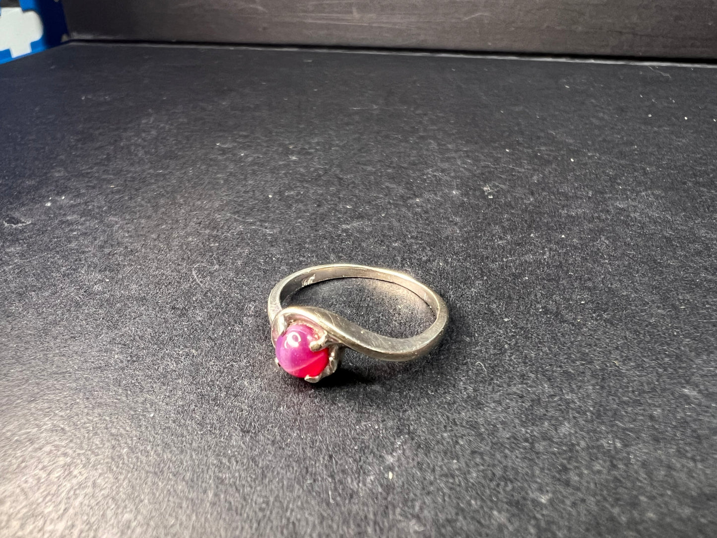 Vintage 14k white gold star ruby ring size 6
