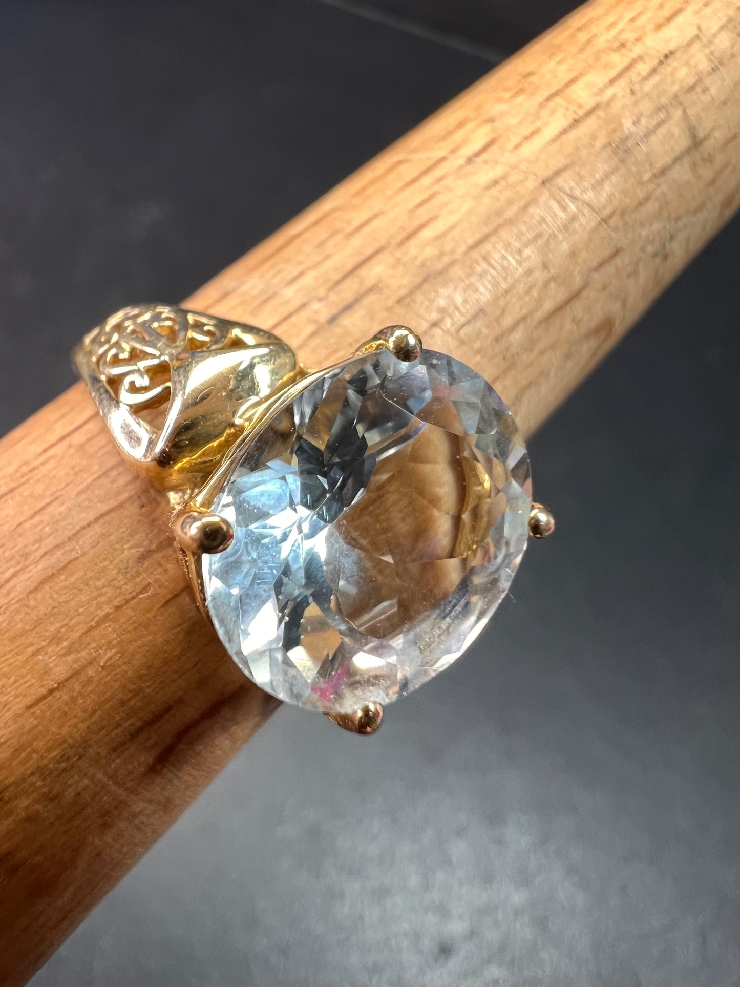 Vintage 14K Gold Aquamarine Solitaire Ring Filigree Statement Size 7