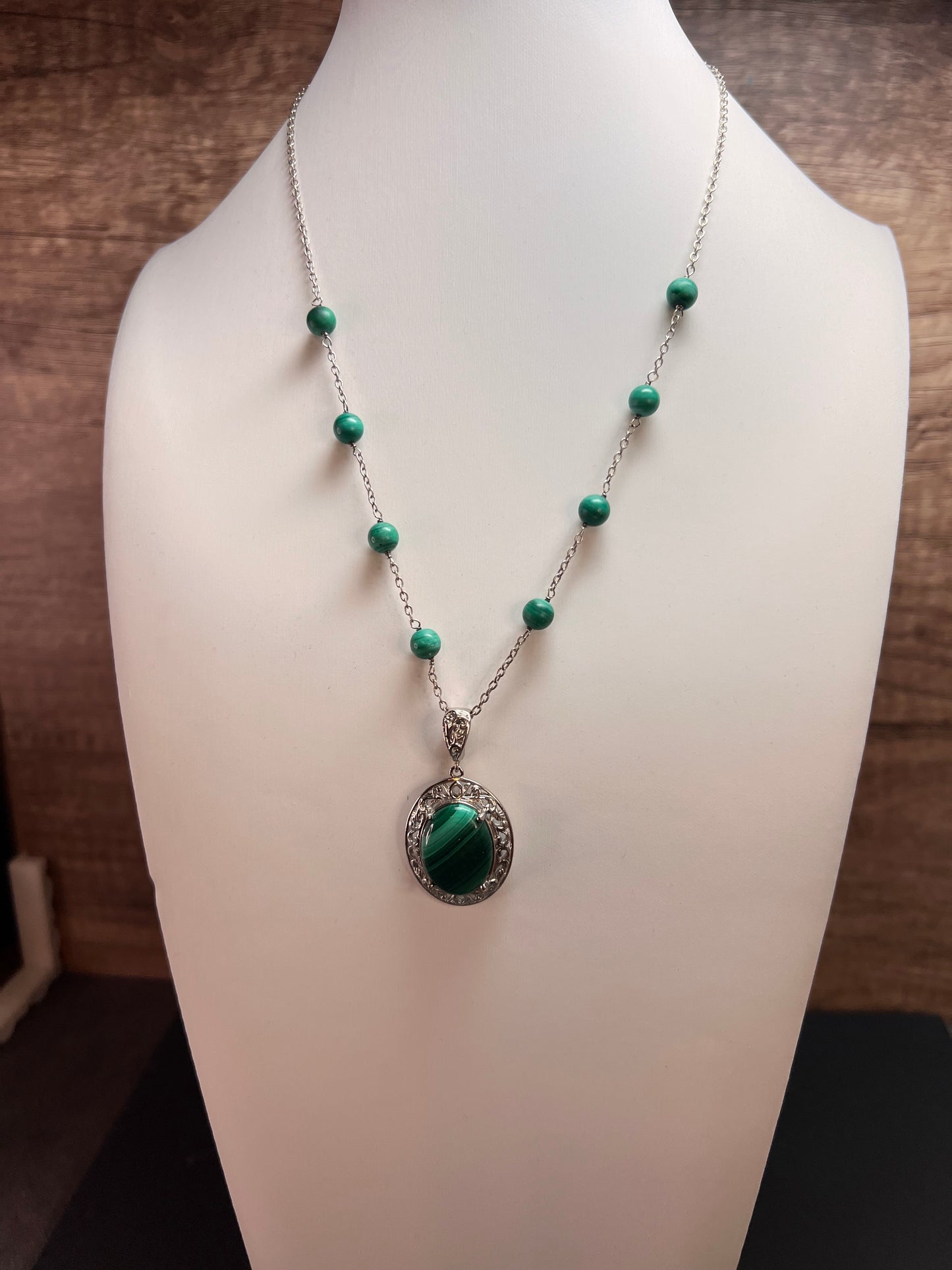 Karis African malachite 18 inch necklace in platinum bond