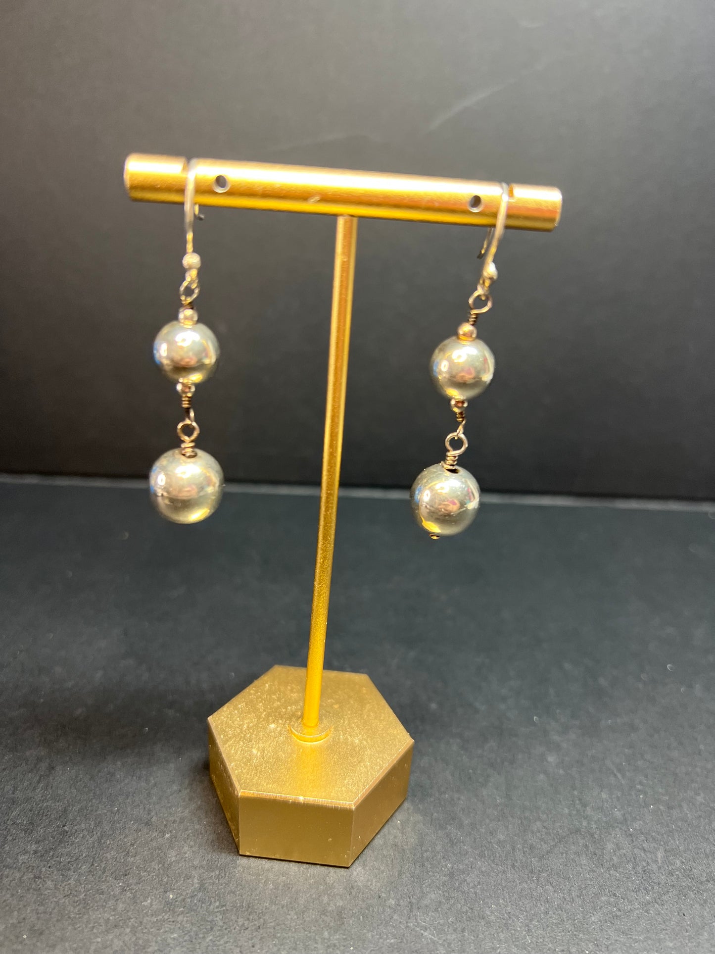 Vintage sterling silver graduated ball dangling earrings