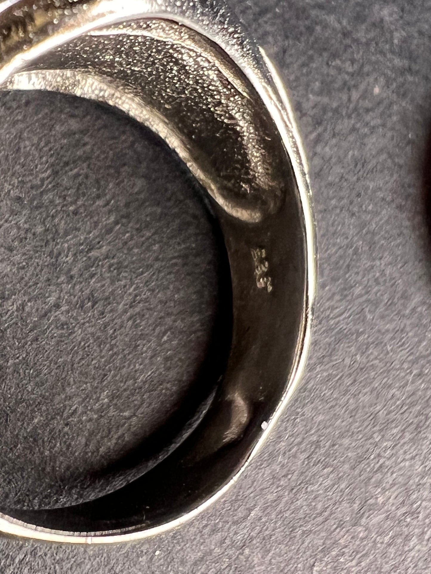 Vintage sterling silver ring size 8