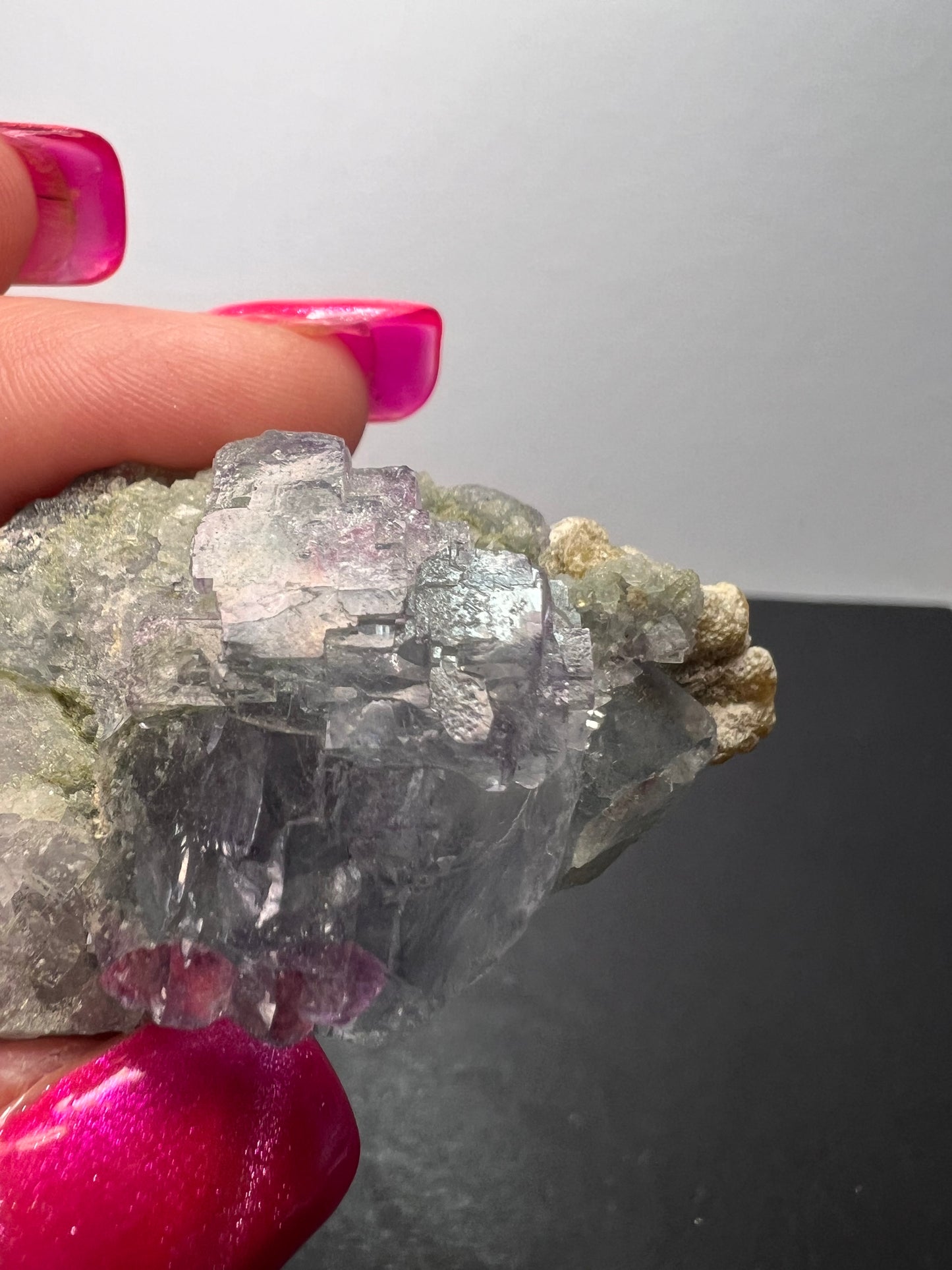 Yaogangxian fluorite specimen