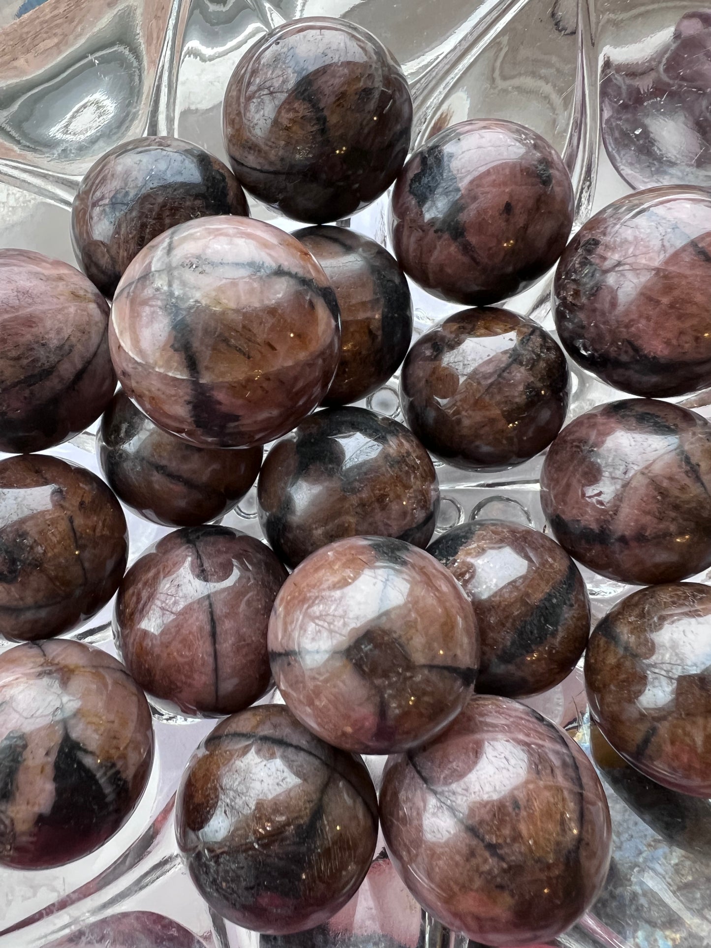 Chiastolite small spheres