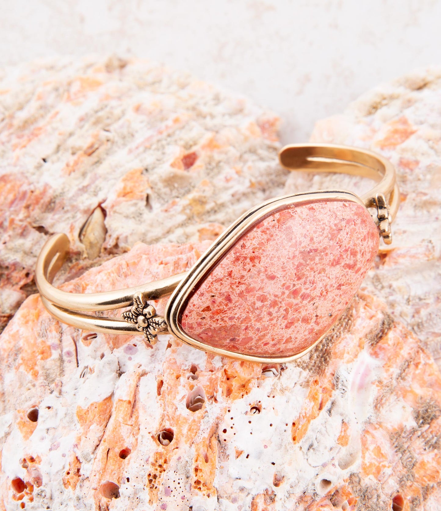 Lucent Orange Sponge Coral Cuff Golden Bracelet
