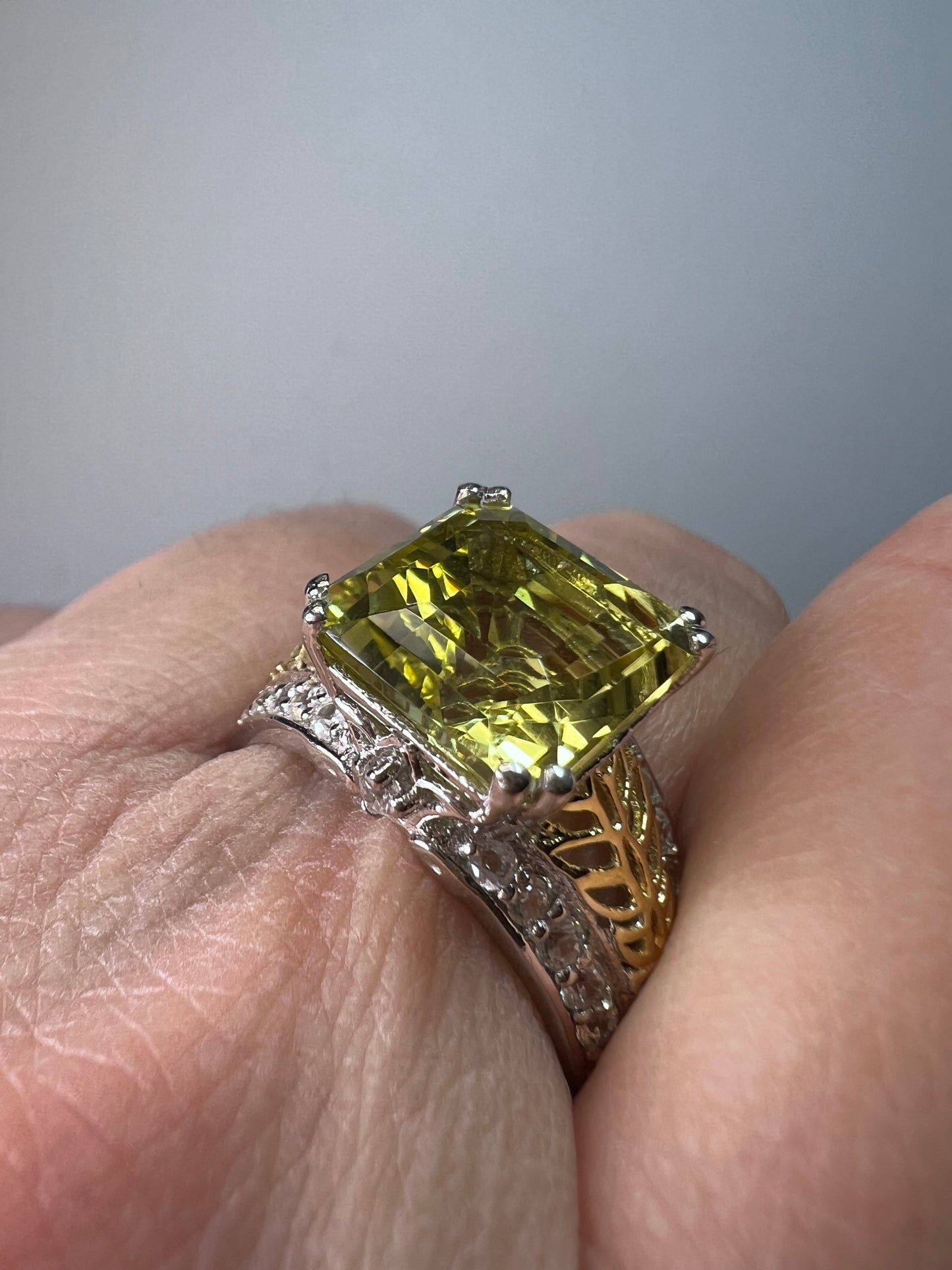 Ouro verde lemon quartz and white topaz sterling silver ring size 9