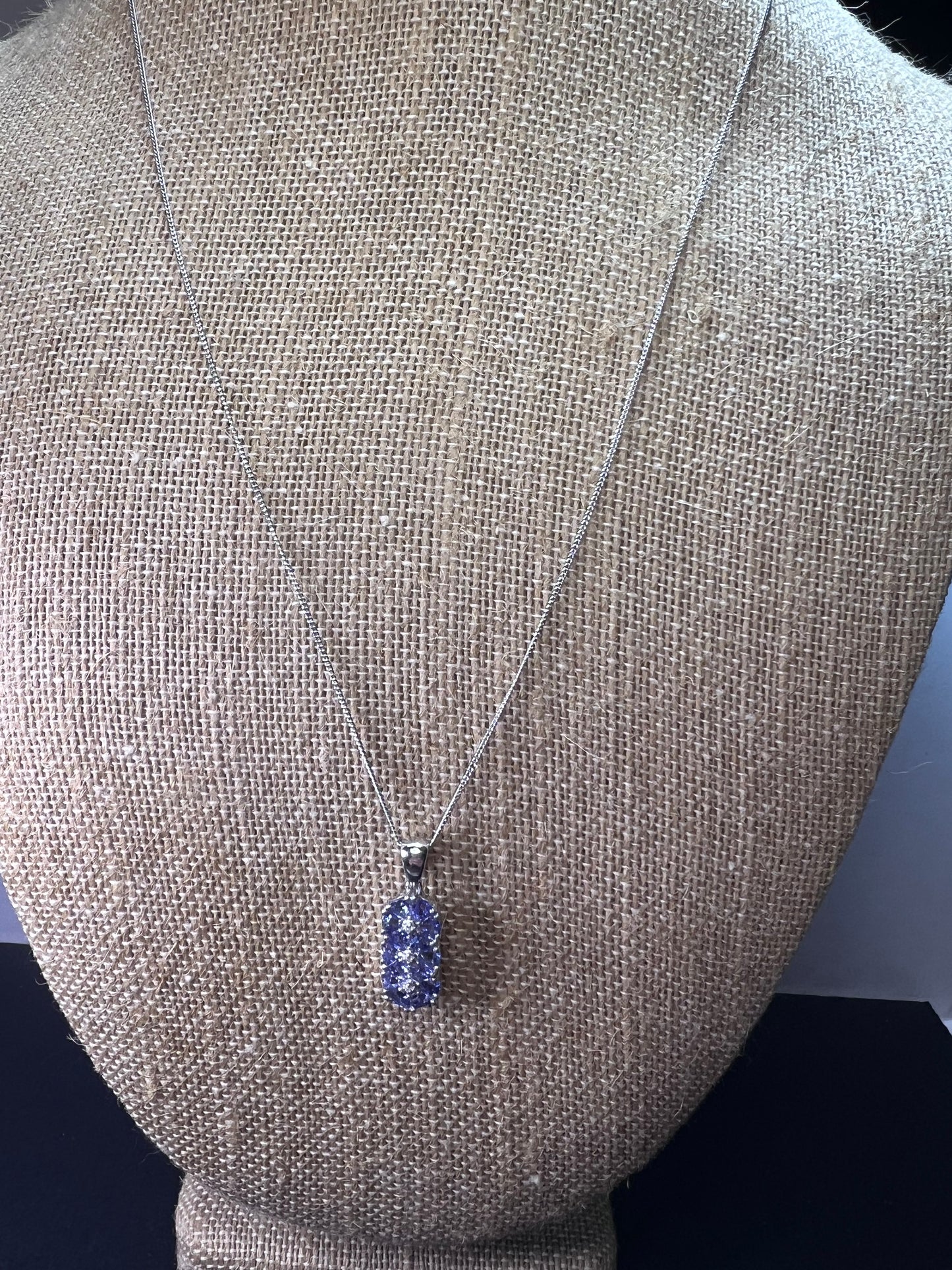 Tanzanite CZ sterling silver pendant necklace *NEW*