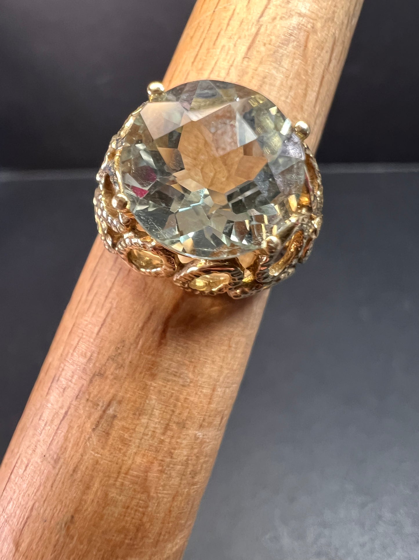 Vintage 10K Yellow Gold Prasiolite (Green Amethyst) Filigree Statement Ring Size 7