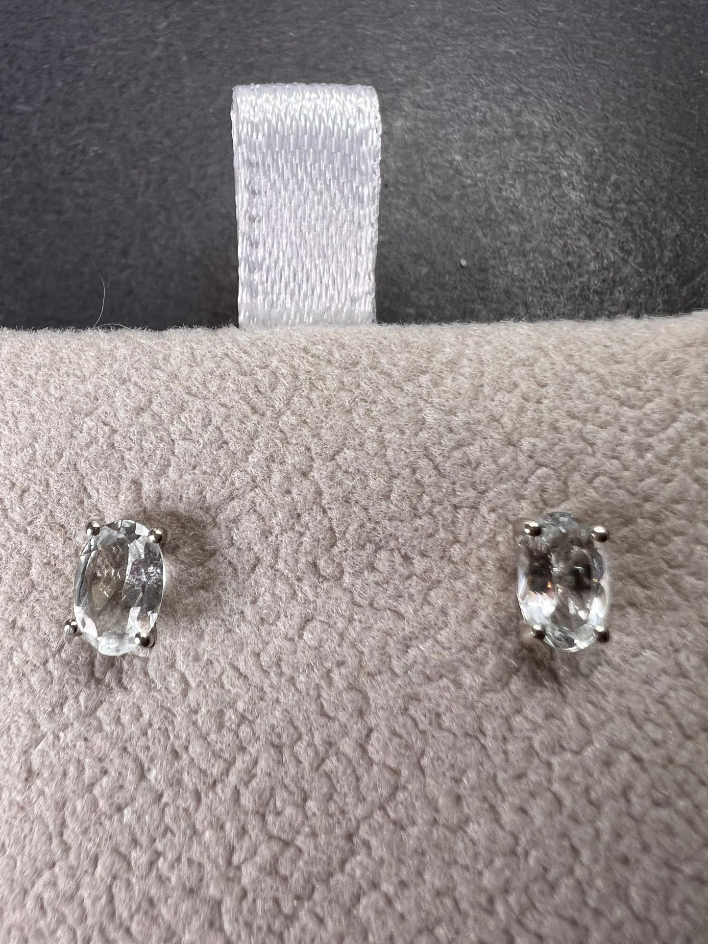 Goshenite solitaire stud earrings in platinum over sterling silver *NEW*