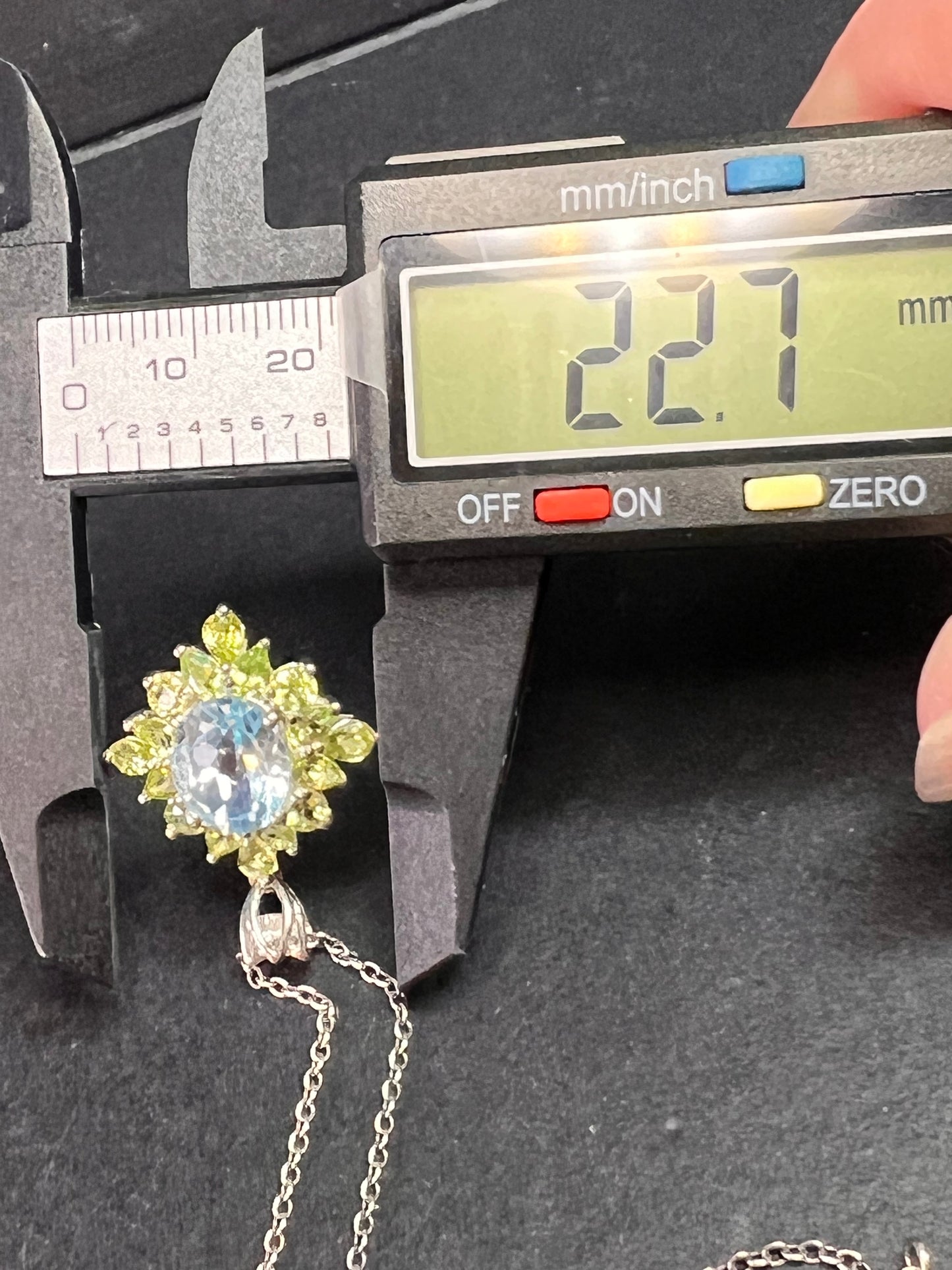 Vintage Blue Topaz & Peridot Sunburst Pendant Necklace – HT Sterling Silver