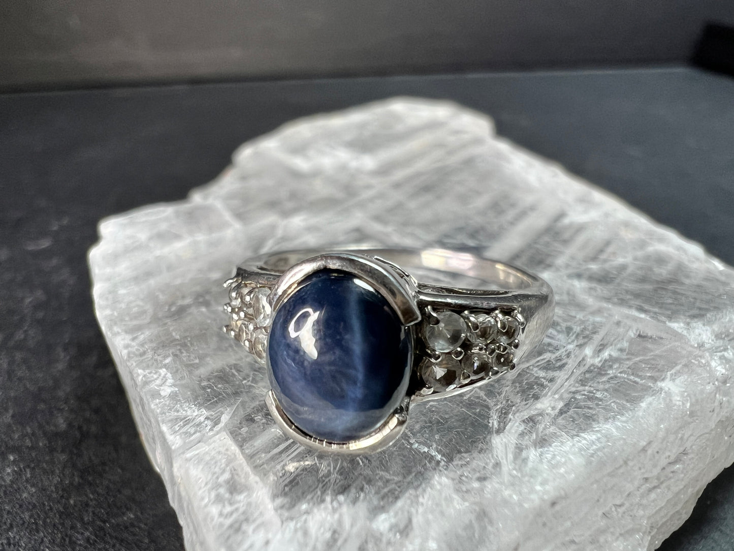 Vintage Star Sapphire & White Topaz Sterling Silver Ring 8