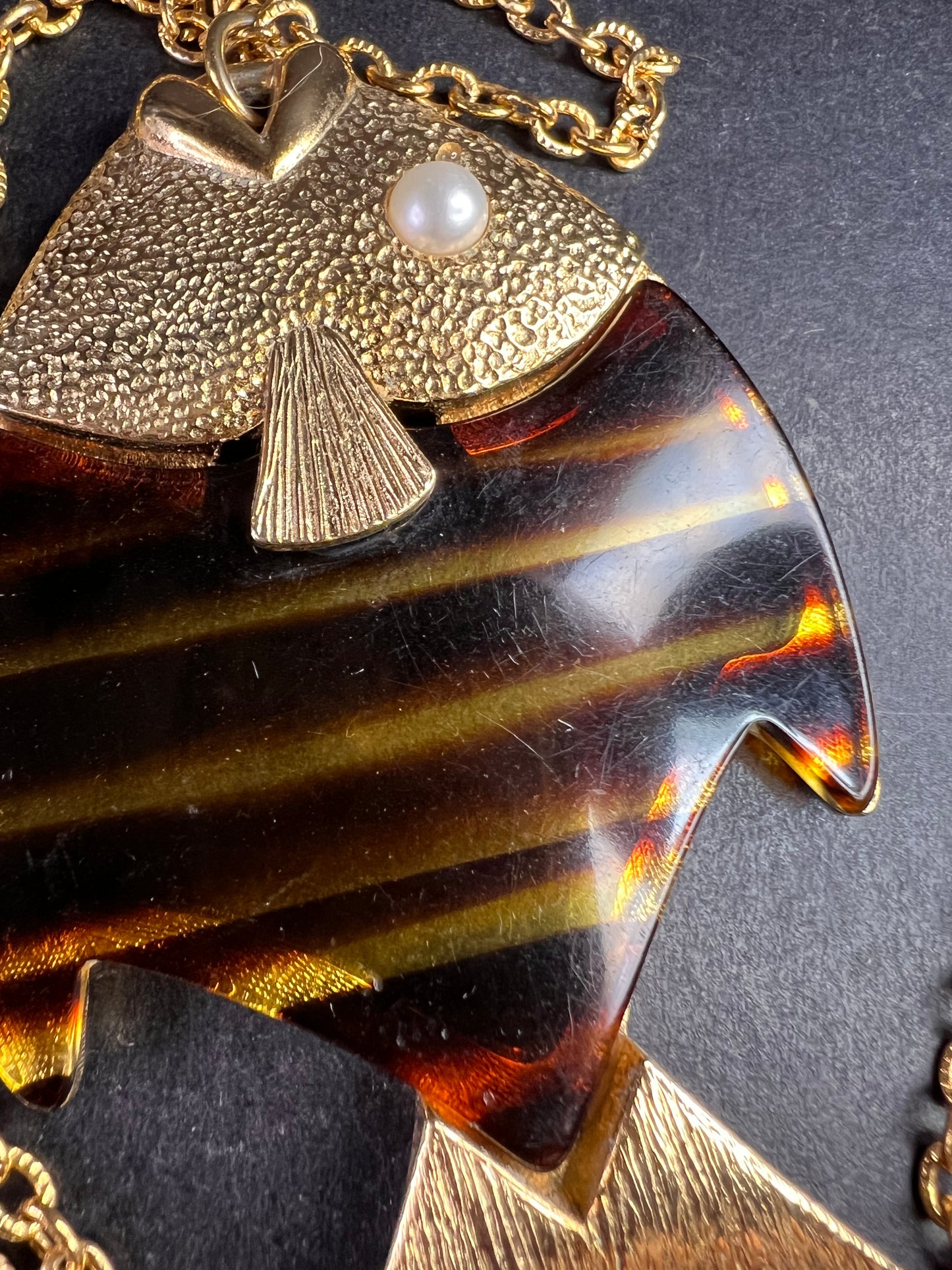 Vintage Sarah Coventry Fish Pendant Necklace 24” Gold Tone Lucite Pearl