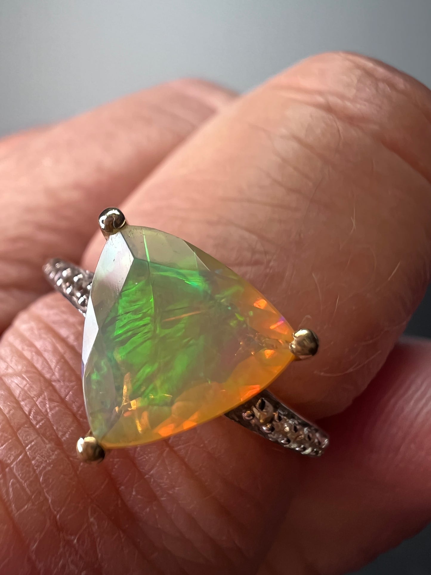 10k gold trilliant cut Ethiopian opal ring size 9