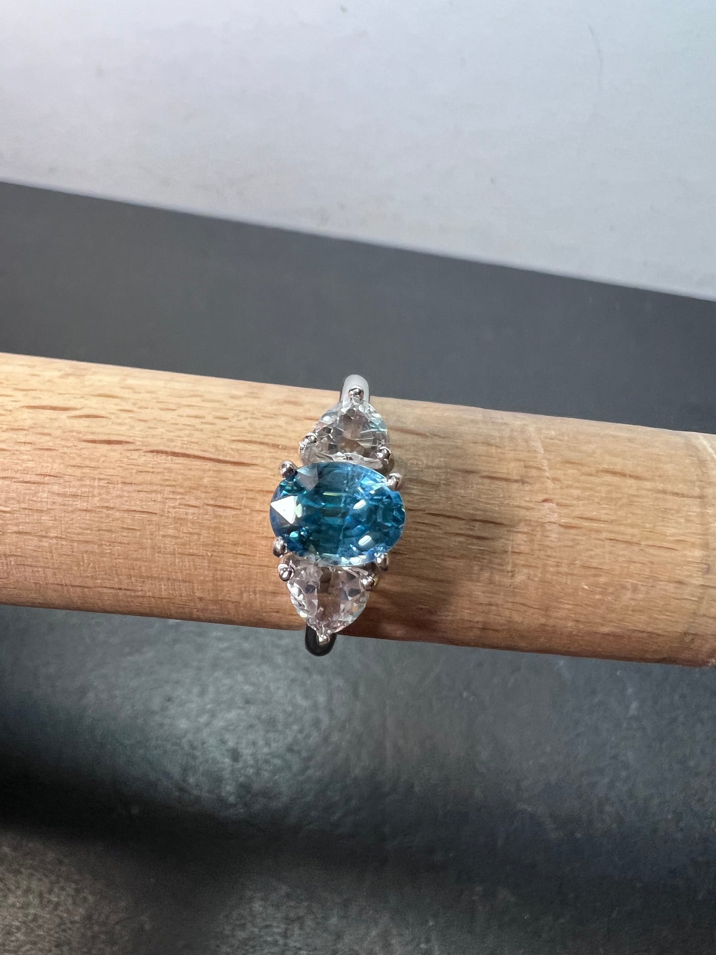 Blue and white topaz sterling silver ring size 9