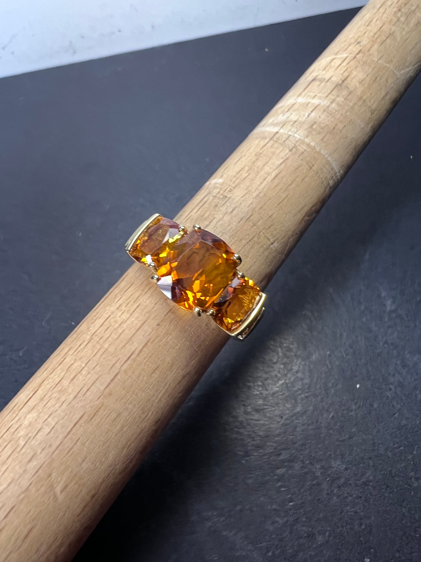 10k gold Mandarin citrine 3 stone Samuel Aaron ring size 9