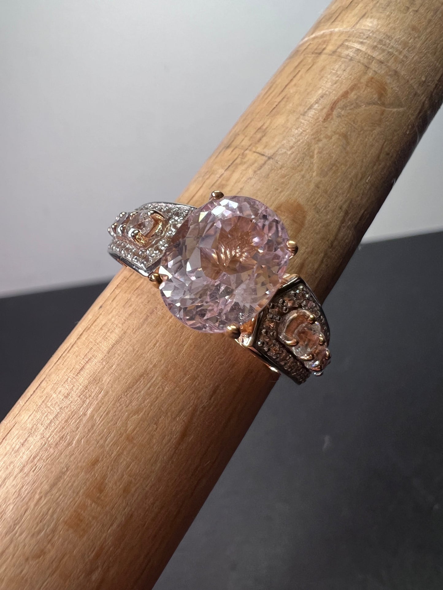 Kunzite and white topaz 18k rose gold over sterling silver ring size 9