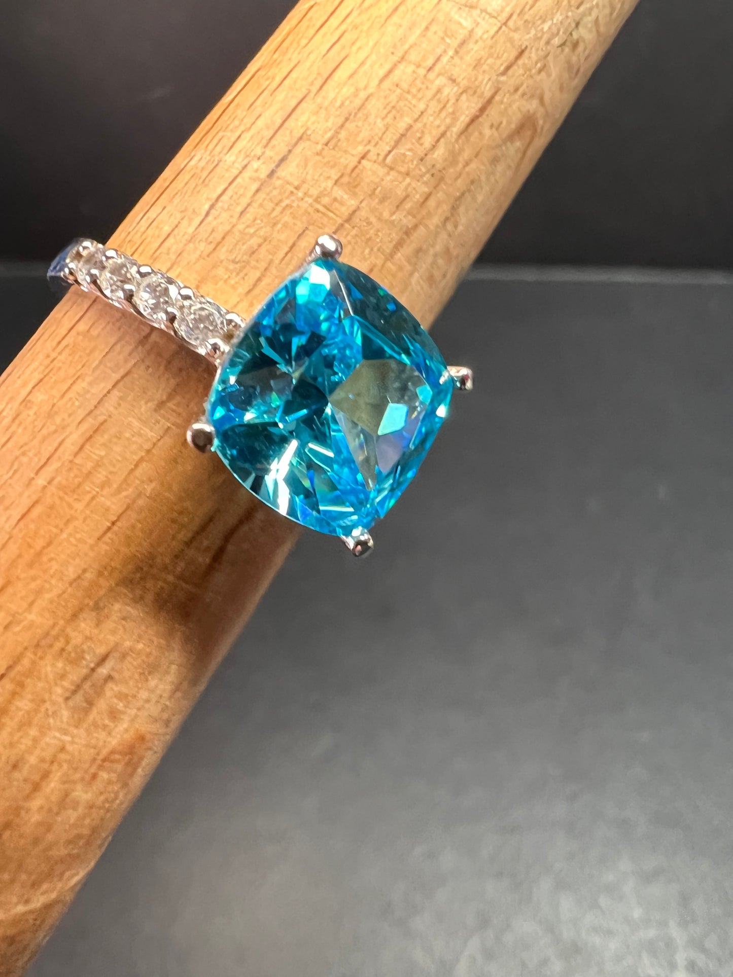 Vintage 14K White Gold Cushion Cut CZ Engagement Ring Size 7